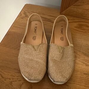 TOMS Women's Sparkling Loafers - Gold